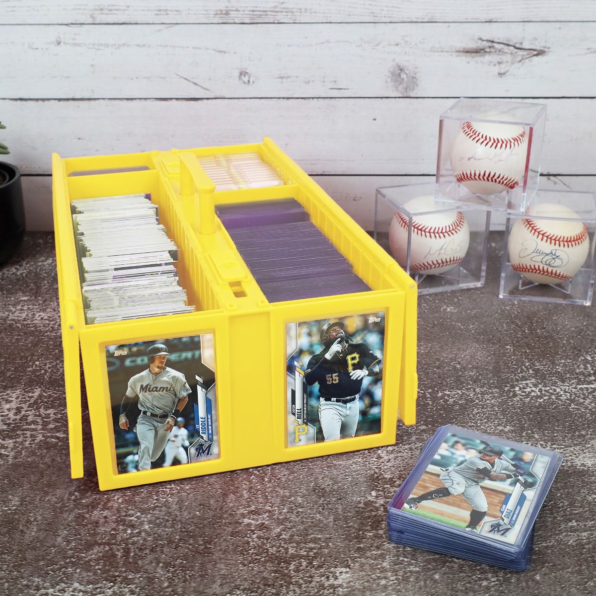 BCW Collectible Card Storage Bin - 1600 Card 722626010620 at King Card Canada