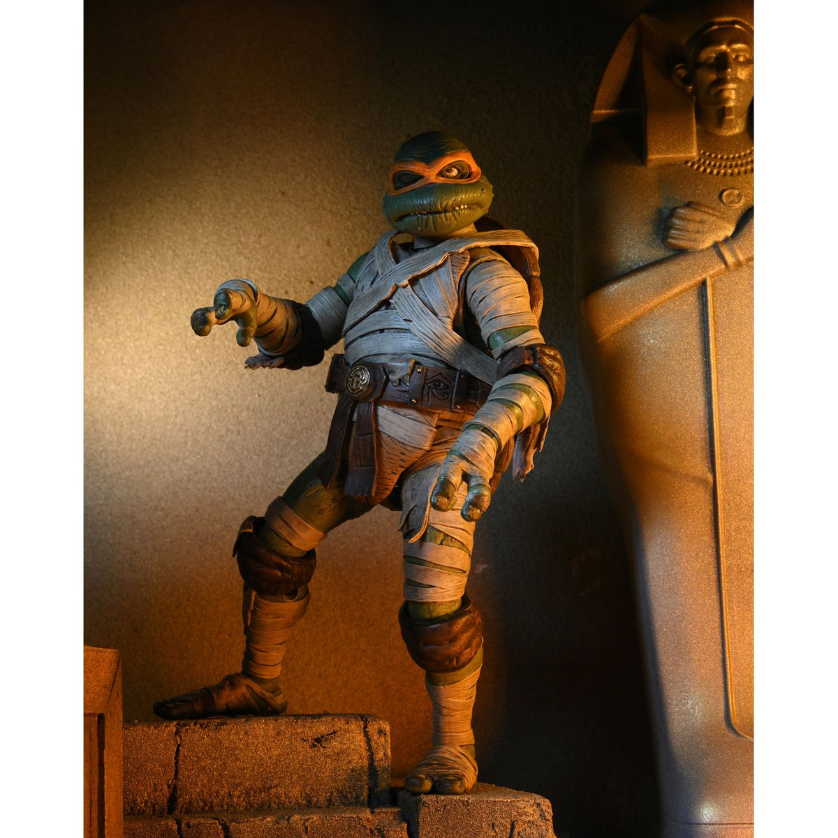 NECA TMNT x Universal Monsters (Michelangelo as The Mummy) [BOX DAMAGE] 634482541876 at King Card Canada