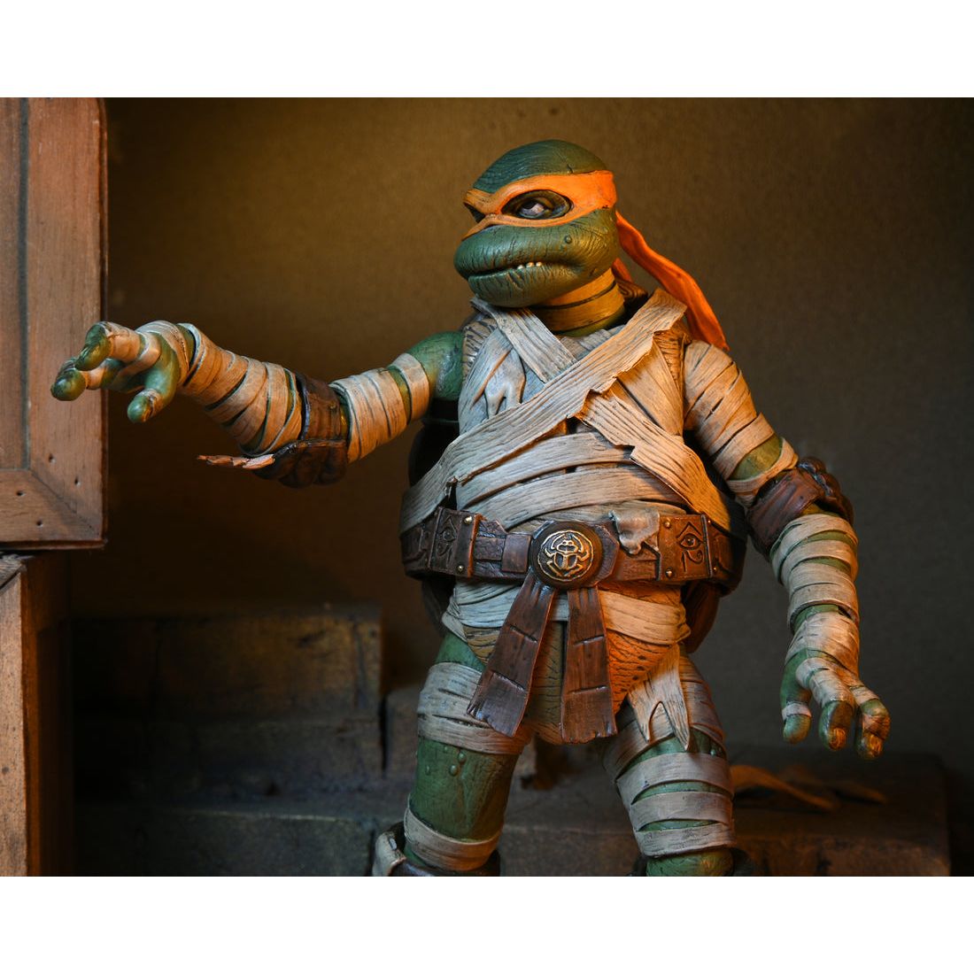 NECA TMNT x Universal Monsters (Michelangelo as The Mummy) [BOX DAMAGE] 634482541876 at King Card Canada