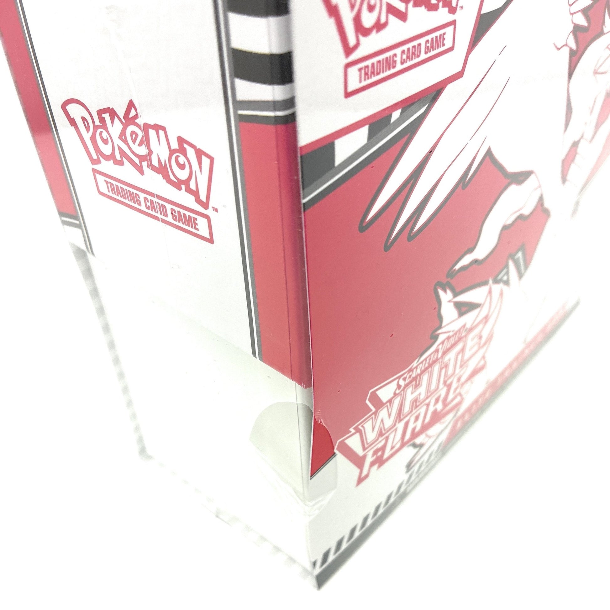 Pokemon White Flare Elite Trainer Box 0196214113619 at King Card Canada