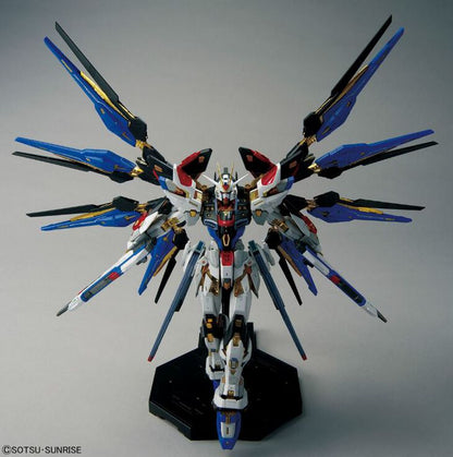 Strike Freedom Gundam - Master Grade Extreme Gunpla Model (MGEX 1/100 Scale) 4573102633682 at King Card Canada