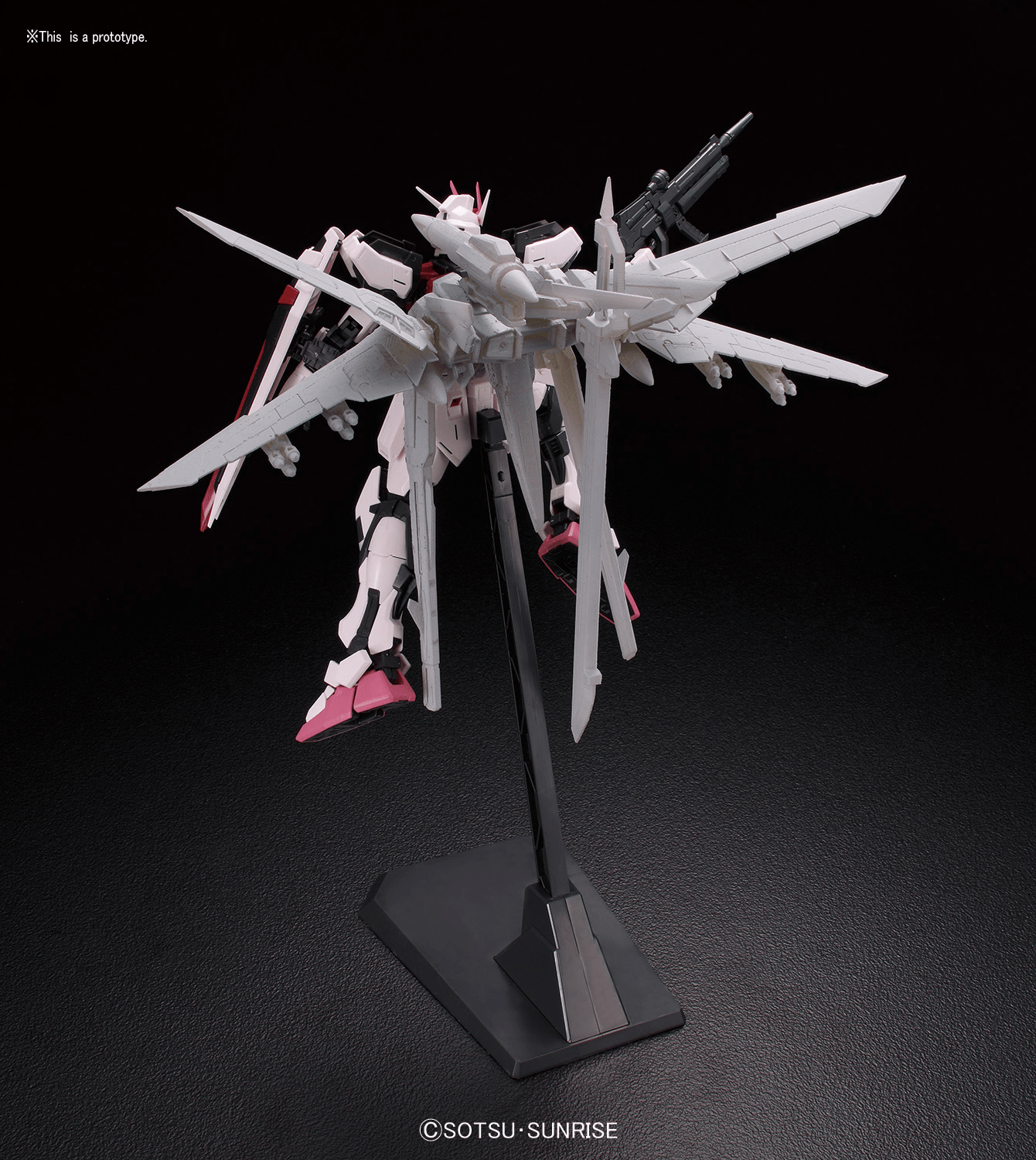 Strike Rouge + Ootori - Master Grade Gunpla Model (MG 1/100 Scale) 4573102628886 at King Card Canada
